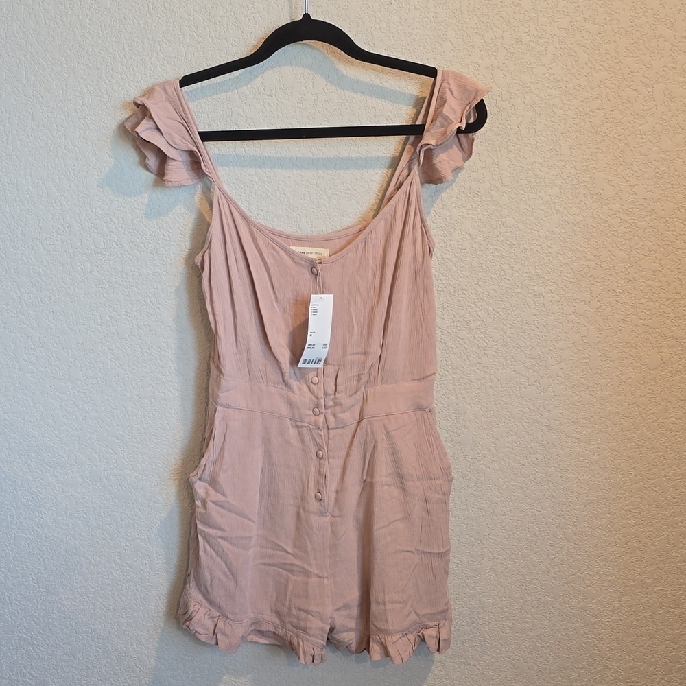 NWT Urban Outfitters Mauve Ruffle Sleeve Romper | Button Front & Pockets | SizeM